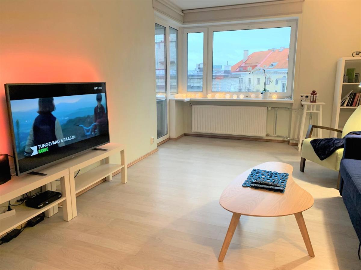 City Center Raua Apartment With Balcony Tallinn Buitenkant foto